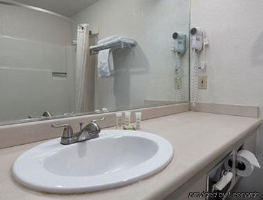Отель Super 8 Creswell/South Eugene Экстерьер фото
