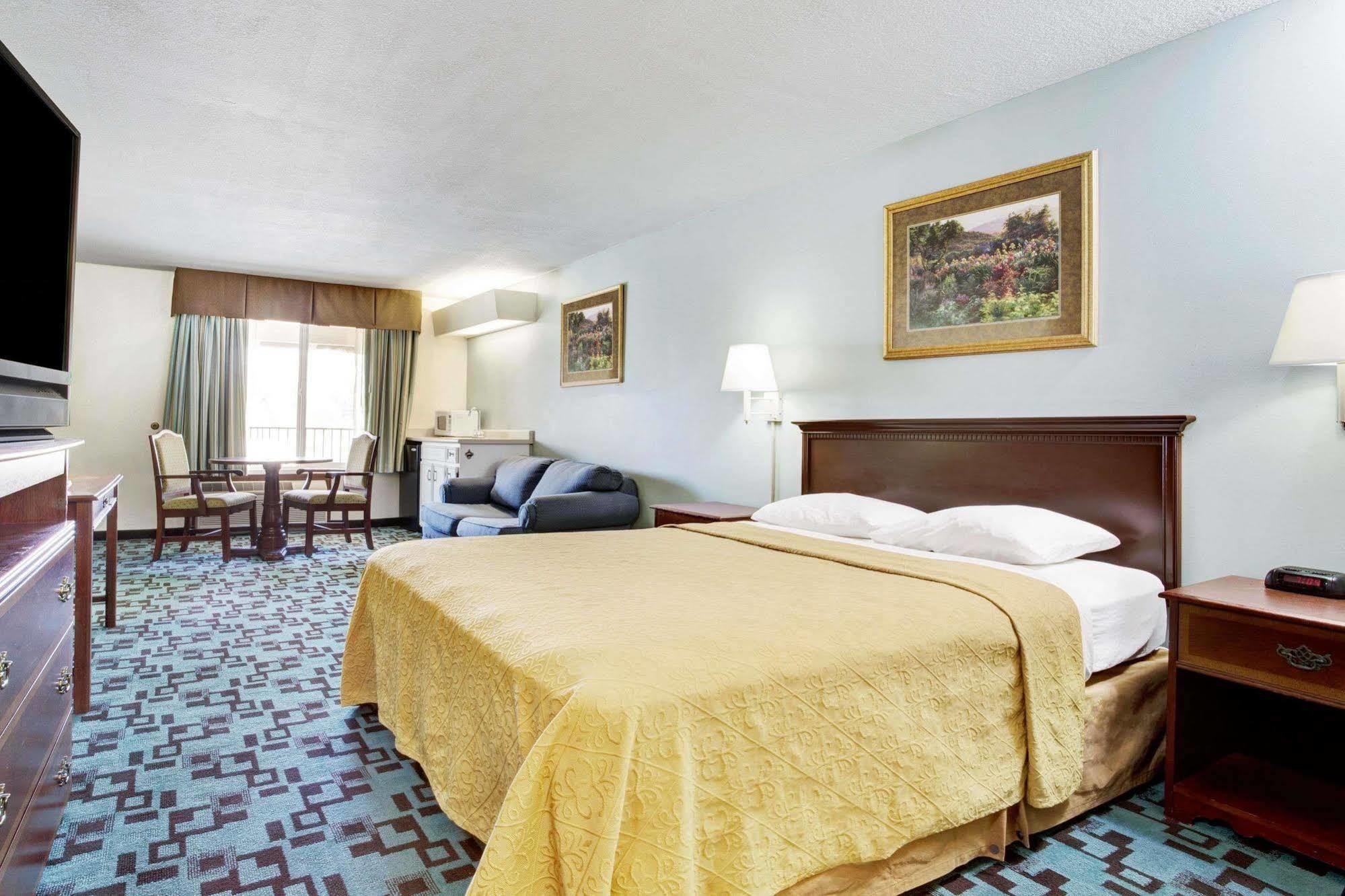 Отель Super 8 Creswell/South Eugene Экстерьер фото